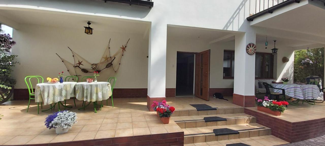 Akama Rewal Hotel Екстериор снимка